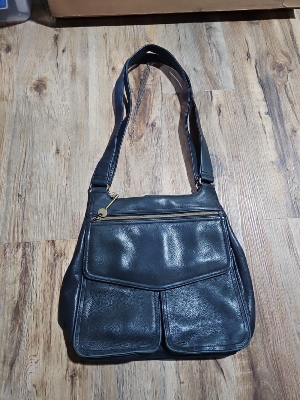 Vintage Fossil 75082 Black Genuine Leather Shoulder Bag Purse Brass Y2K